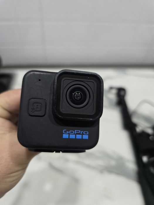 Продам Экшн-камеру GoPro HERO 11  mini