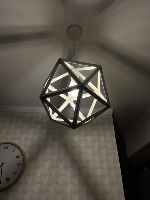 Pendul geometric alb