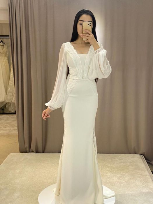 Шикарное свадебное (нарядное) платье