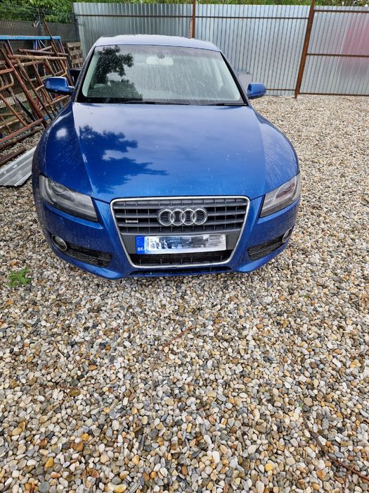 Dezmembrez audi a5