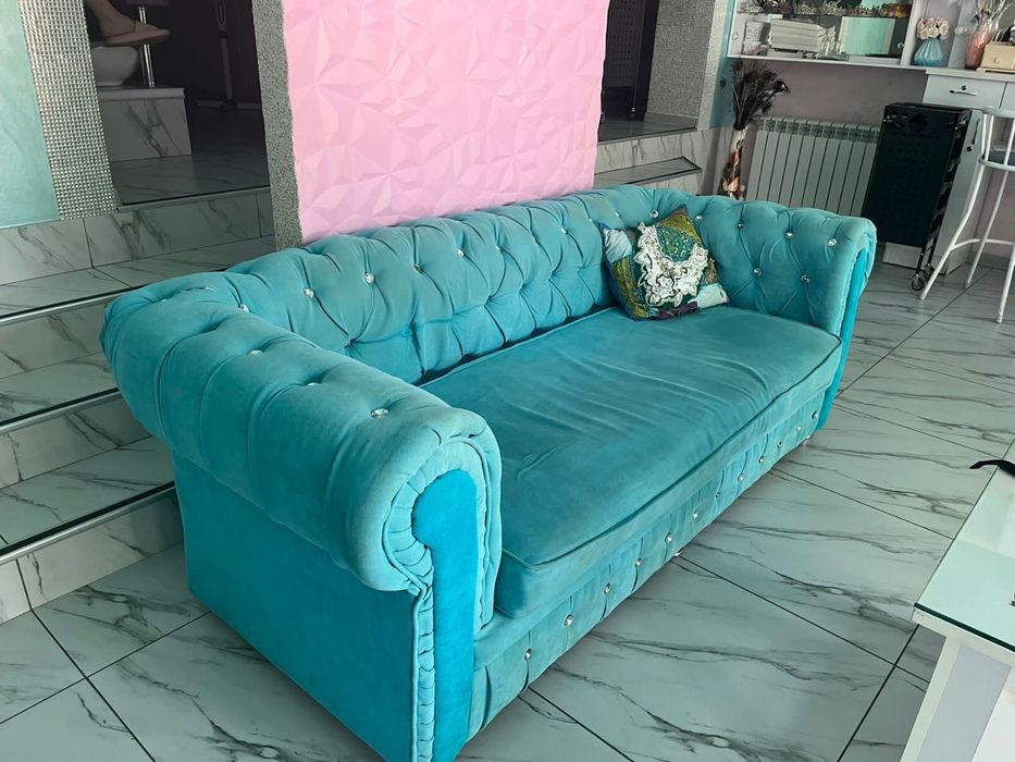 Диваны разные в офис