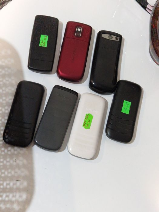 Telefon BlackBerry cu incarcator