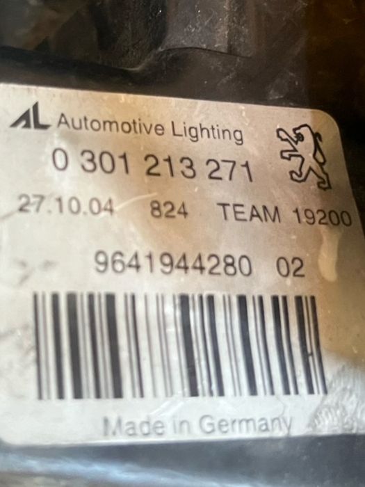 Far Peugeot 407 Sw 6E_ 2004 - > 0301213271