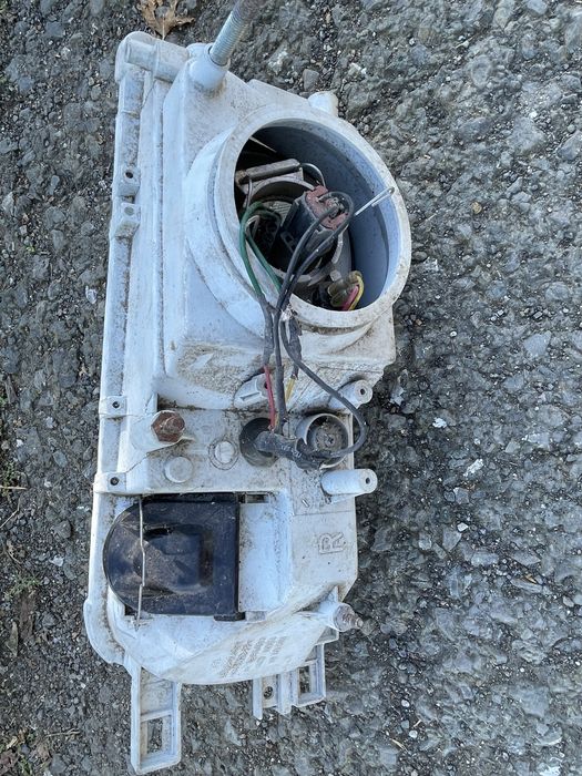 Фар Нисан Примиера 1990-1997