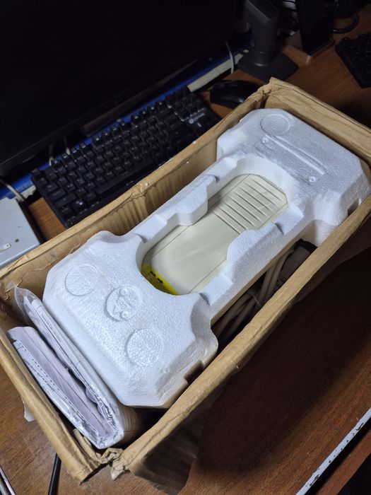 Продам UPS APC CS 650.