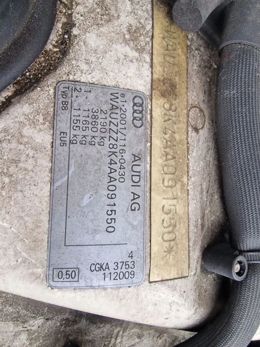 Dezmembram Audi A4 B8, an 2011, 2.7 TDI euro 5 cod CGK, cutie manuala