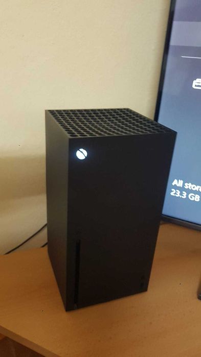 Consola Xbox Series X (ca nou) + controller + 7 jocuri