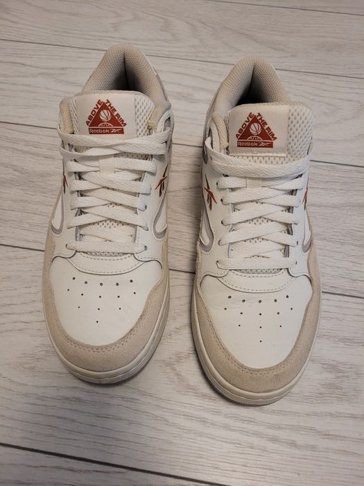 Reebok marime 42. Papuci, incalcaltaminte, adidasi.