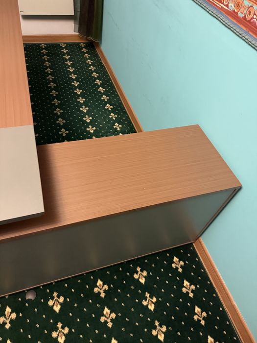 Офисный стол для руководителя