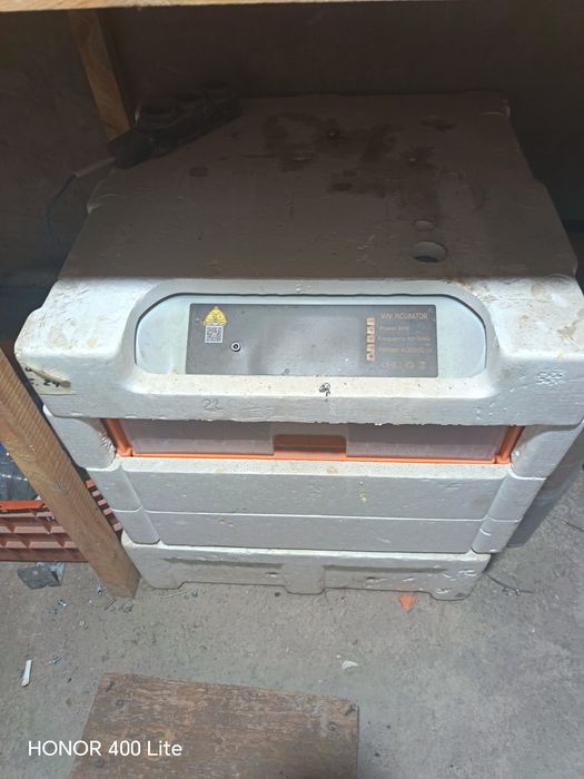 Продам инкубатор