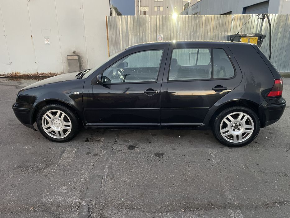 VOLKSWAGEN Golf 2002 — imagine 4