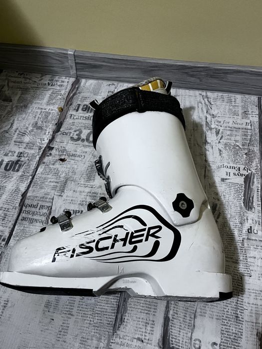 Vând clăpari schi Fischer