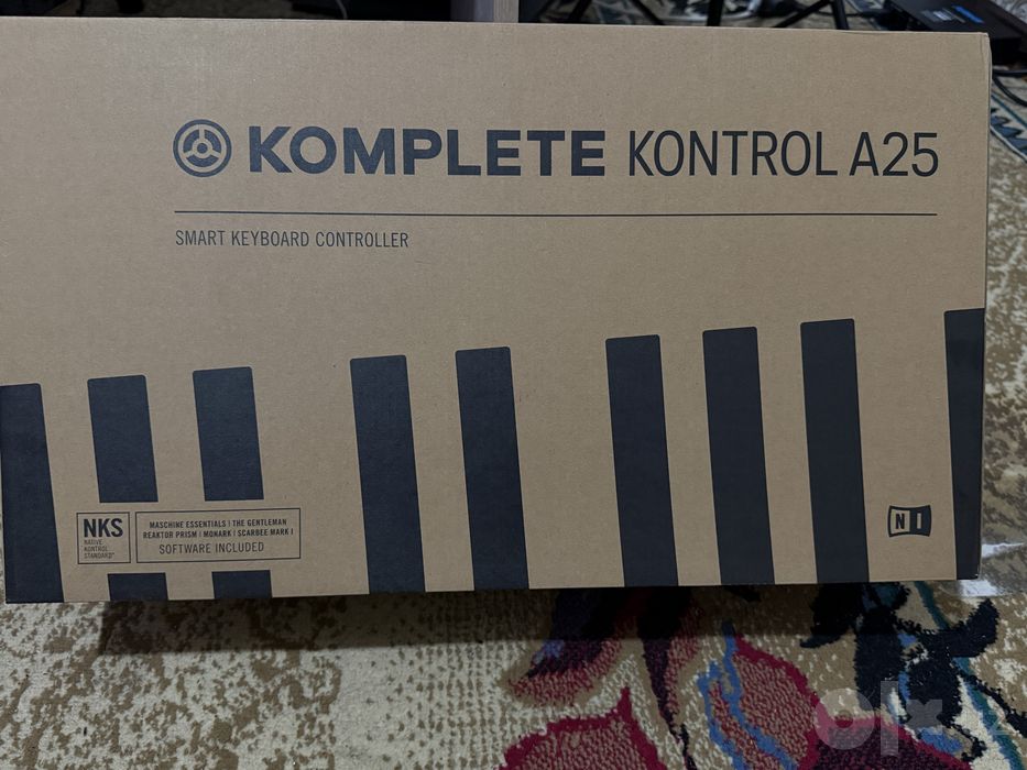 Native Instruments Komplete Kontrol A25