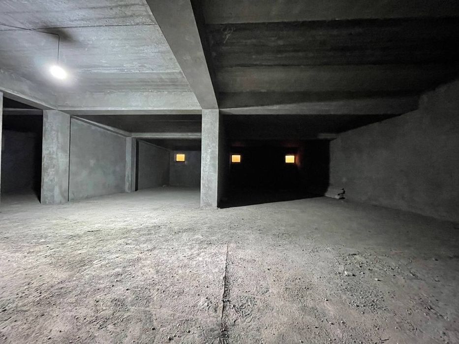 Продаётся Здание Вдоль Дороги Орн- Ракат Махалля 1800м2 (N117)