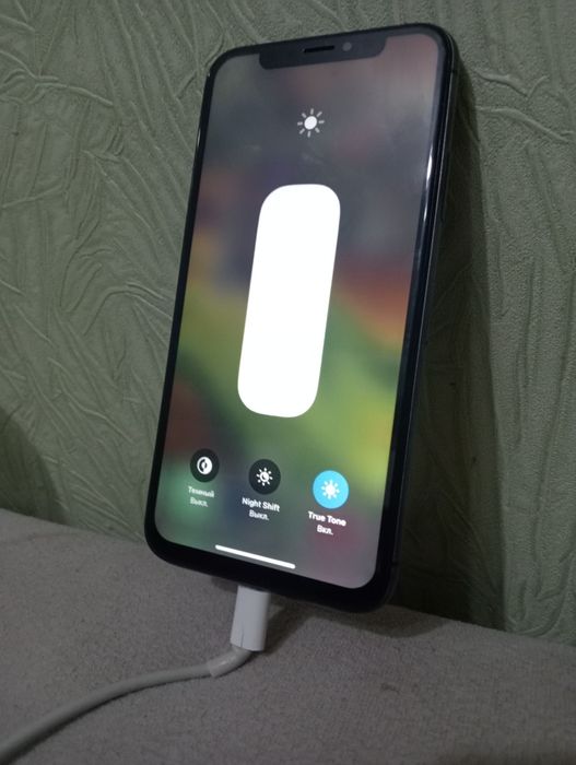 iPhone xs, Samsung a50