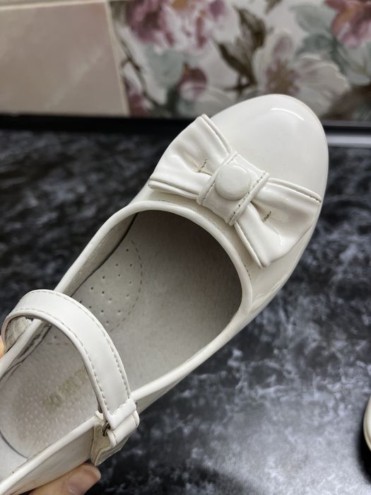 Белые туфли размер 30