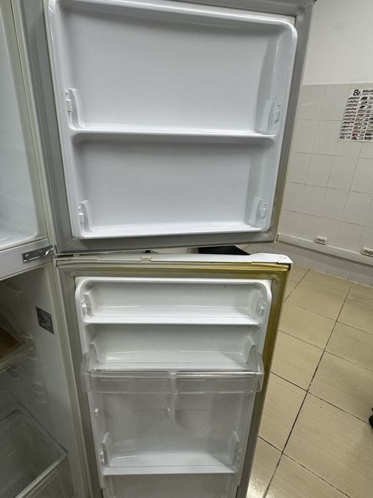 ПРОДАЮ Холодилник