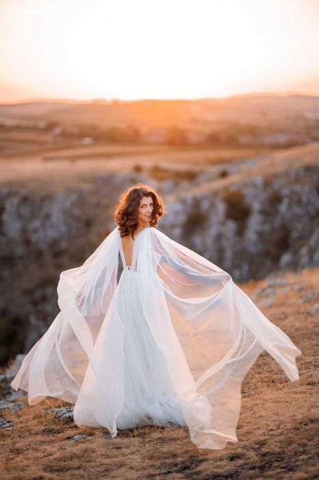 Rochie de mireasa din colectia 2022 a designerului Oana Lupas