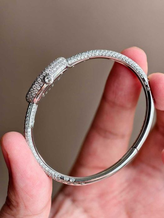 cartier baignoire пълен диамант