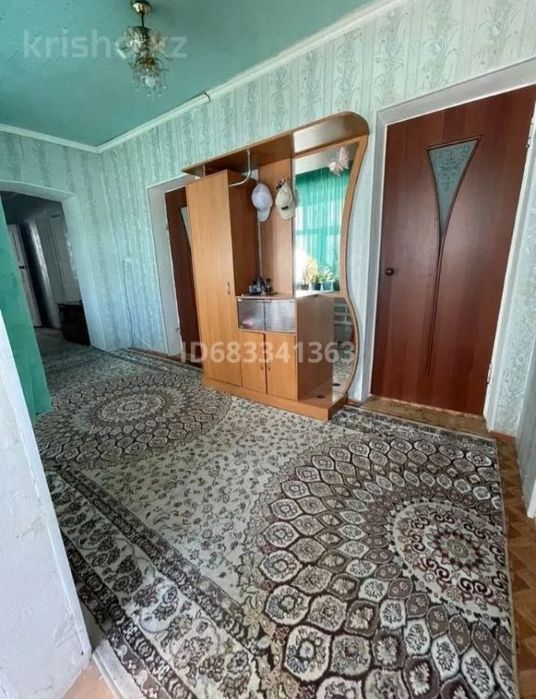 Уй сатылады.112 кварталда