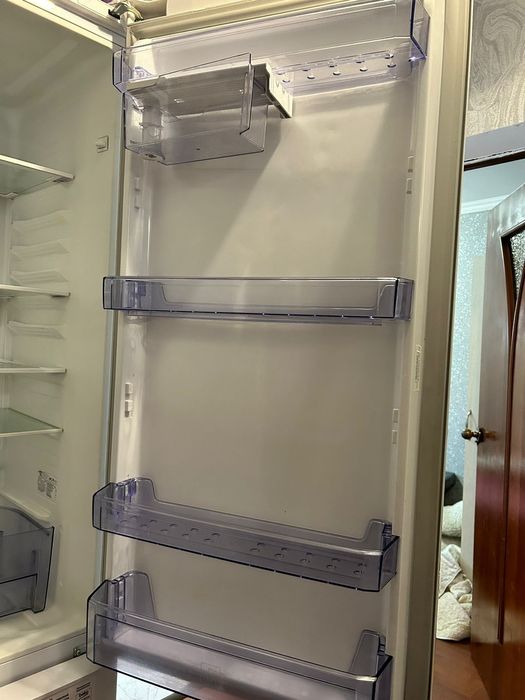Холодильник б/у .