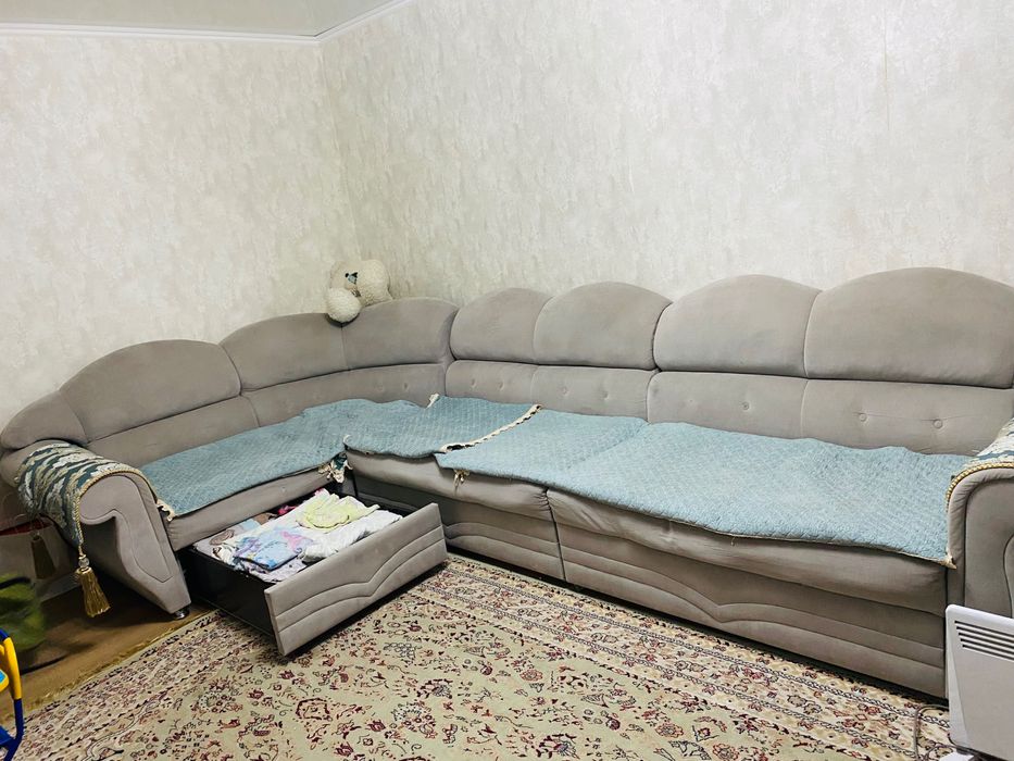 Диван уголок в хорошом состоянии