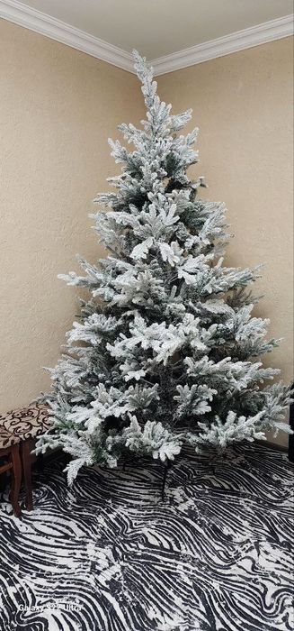 Новогодние ёлки по скидкам