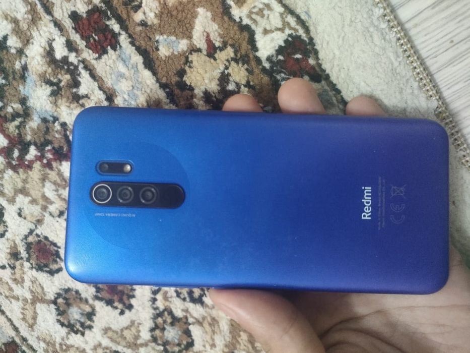 Продам смартон редми 9