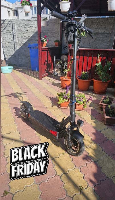 Vând sau schimb trotineta joyor y6-s este Black Friday!!!