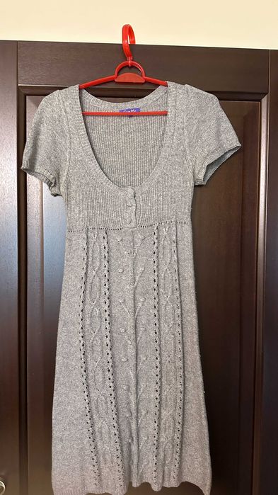 Шерстяное платье размера М