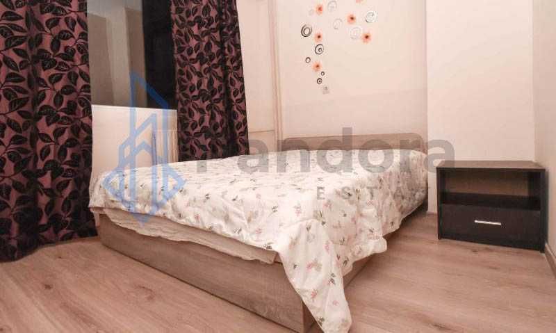 Тристаен апартамент под наем в кв. Младост 3