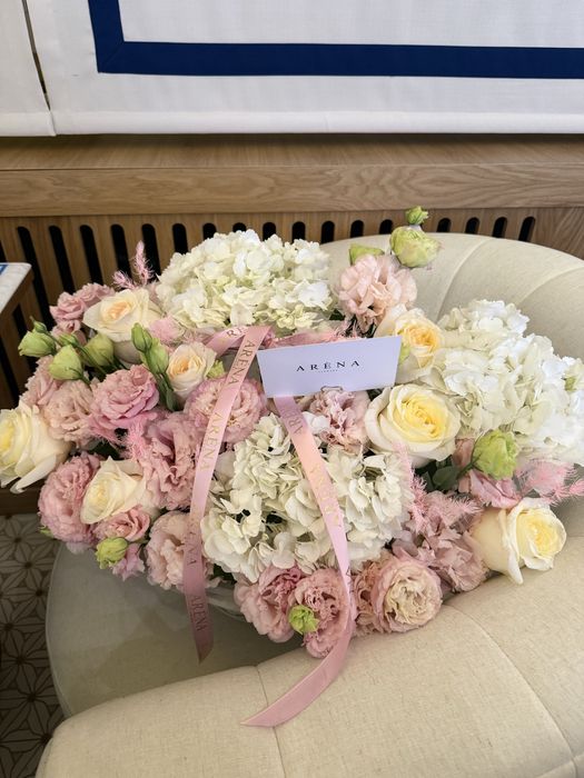 Букет, бүгін келген