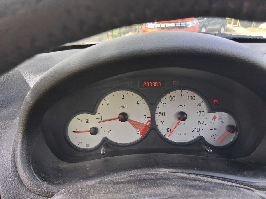 Peugeot 206 SW 1.6 HDI 80kW  цена 2000 €
