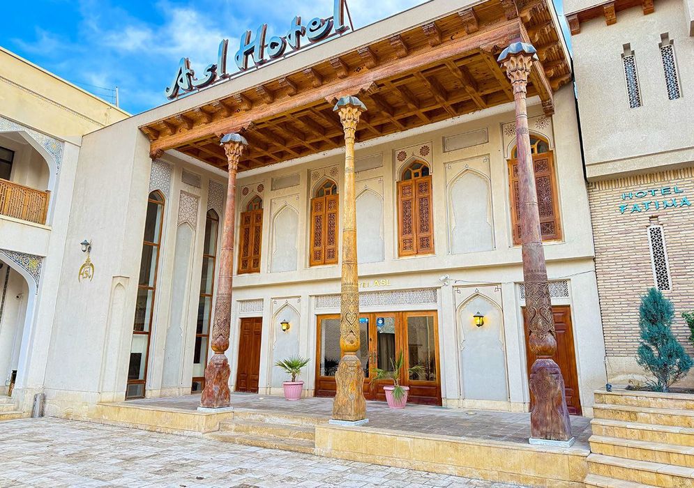 Гостиница Асл возле ляби хауза