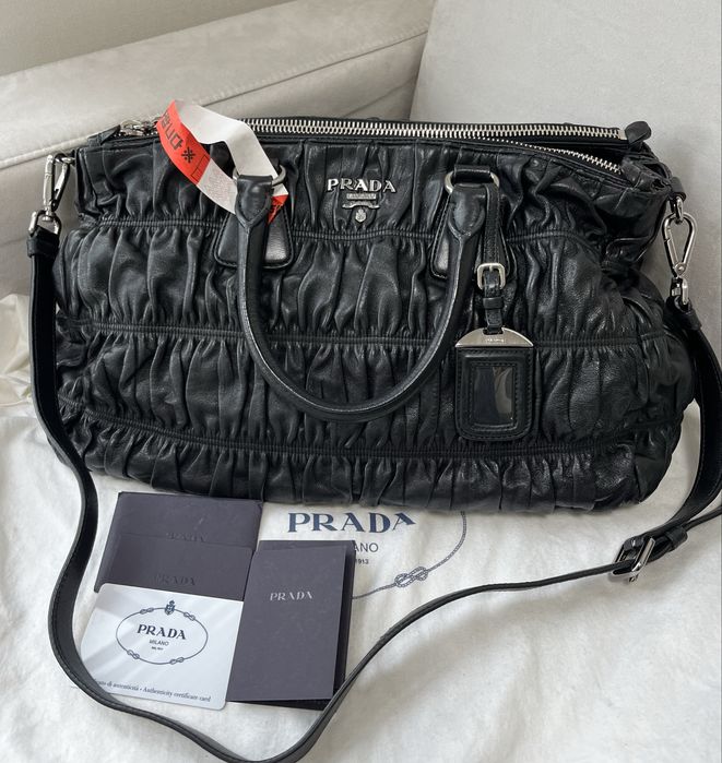 Prada Prada Black Nappa Gaufre Leather Tote Bag Оригинал
