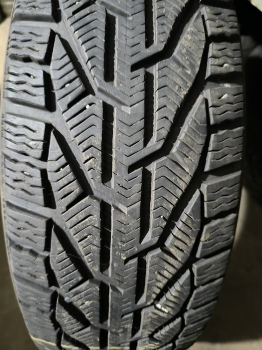 Anvelope iarna 205/60/R16 92H