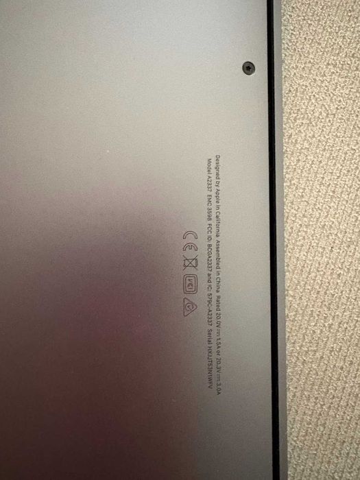 MacBook Air M1 2020 (Купен 2023) - 8GB/256GB - 96% на 141 цикъла батерия