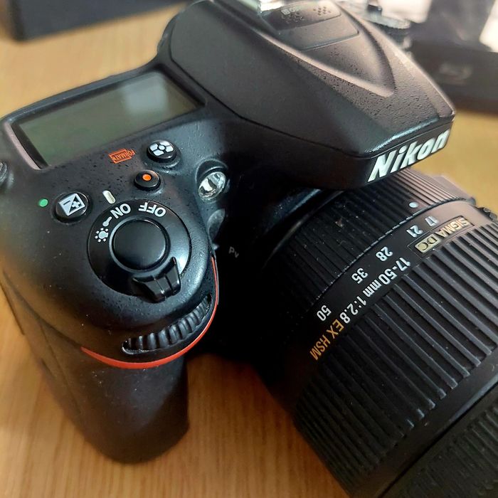 Nikon D7200 cu obiectiv SIGMA 17-50/2.8