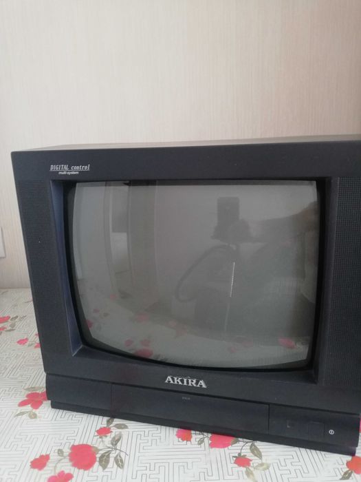 Продам телевизор б/у