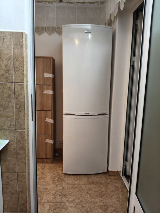 Vând apartament cu 2 camere