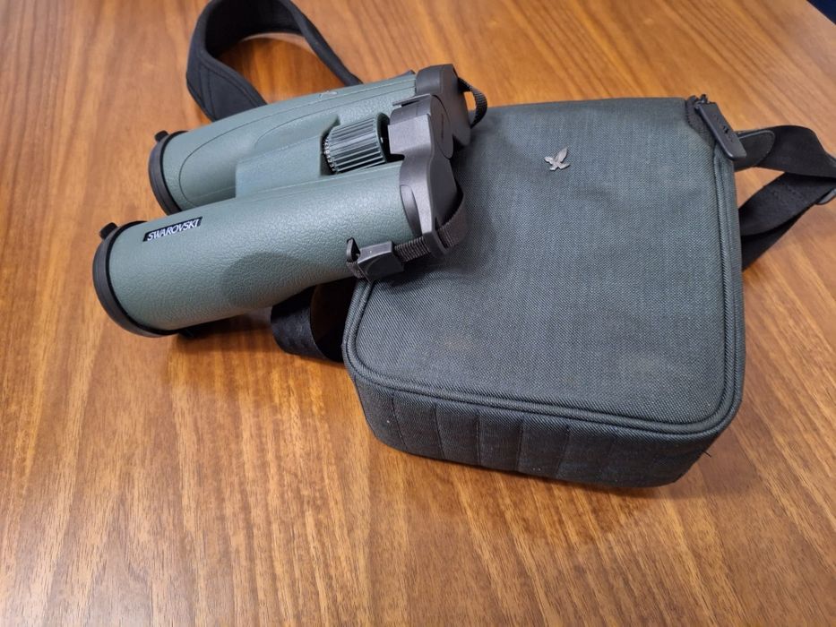 Vând binoclu Swarovski slc 15x56