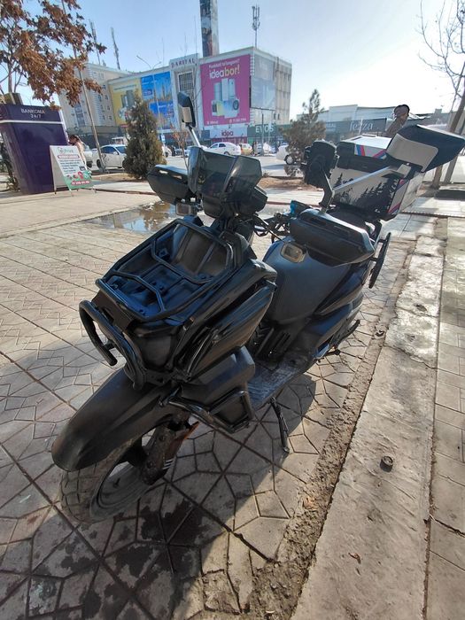 Skuter tank sotiladi