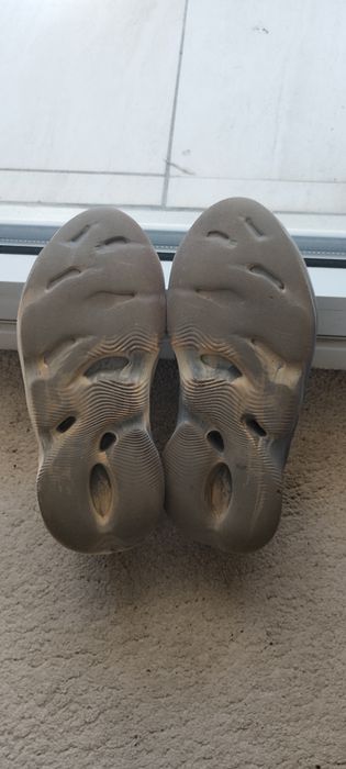 Yeezy foam runners