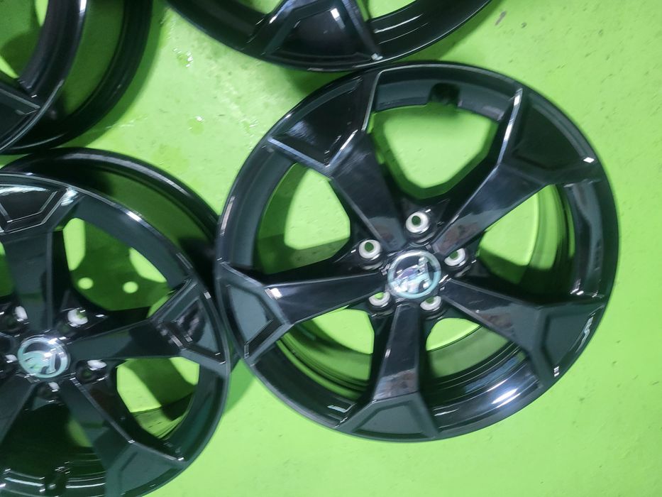 17 5x112 Skoda лети джанти 5х112 шкода