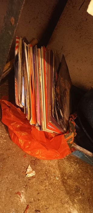 Продавам грамофонни плочи в много добро състояние