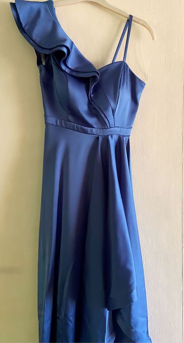 Дълга официална рокля