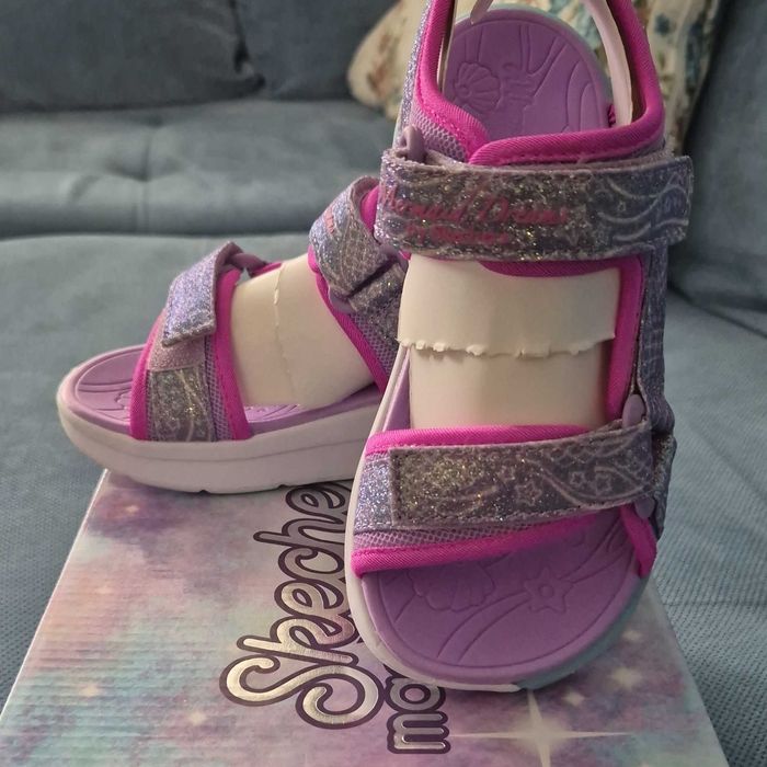 Skechers ( скечерс ) сандали светещи 30 номер