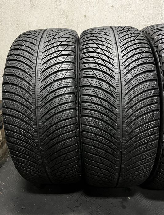 245/45/18 MICHELIN
