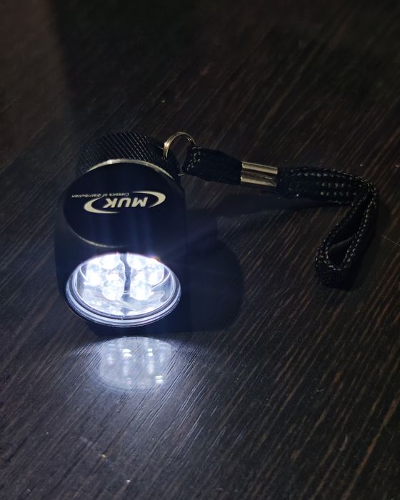 Брелок с фонариком