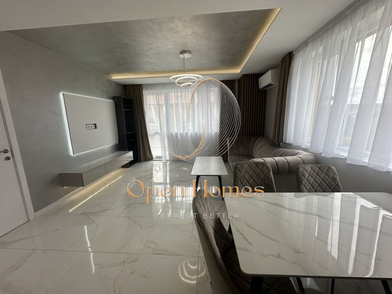 Продава се Двустаен апартамент в Пловдив, Коматевски възел - 72 кв.м за 2014 €/кв.м - Снимка #2